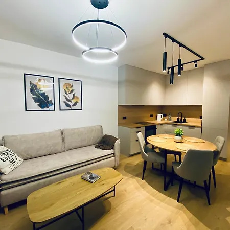 アパート Lesna Sonata Z Tarasem I Ogrodkiem ソポト